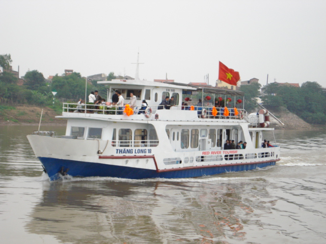 Bồng bềnh Trên Sông Hồng